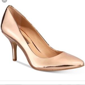 NIB: I.N.C. metallic rose gold Zitah pumps 8.5